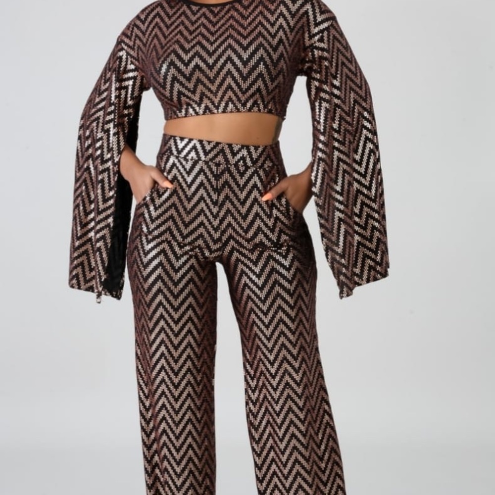 Clothes - Picture 8 of 8